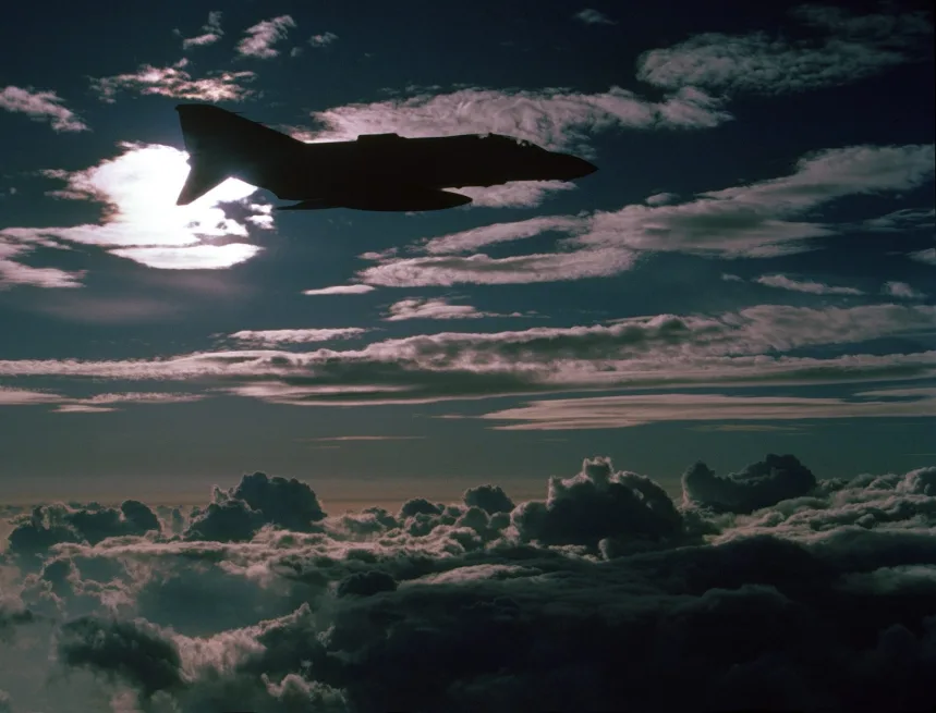 marine strike figher squadron 333 vmfa 333 f 4 phantom ii 1985 night dn sc 90 11796 e1647829568288